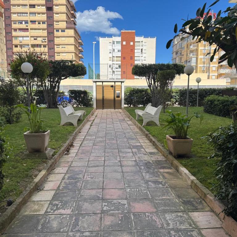 Lovely family apartment 2 min. from the beach - Apartamento de 1 dormitorio - 30