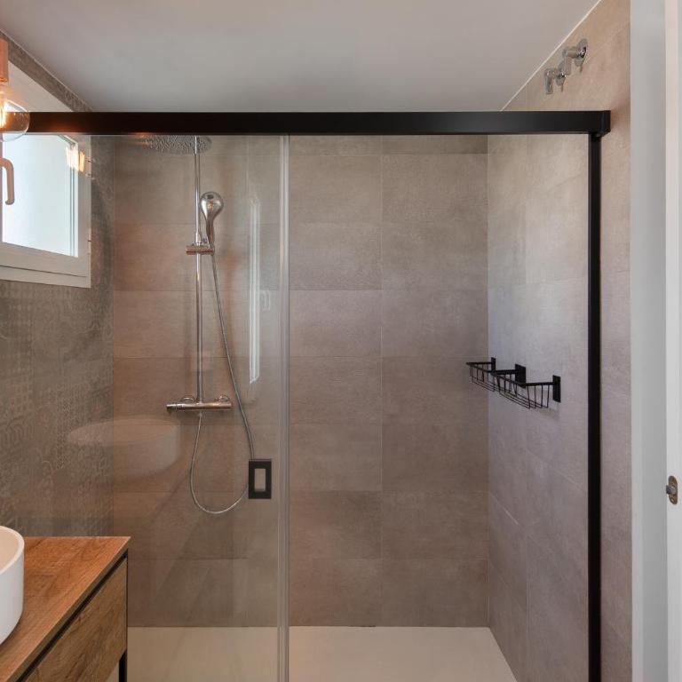 Stylish 2-Bedroom Penthouse in Los Naranjos de Marbella - Two-Bedroom Apartment with Terrace - 16