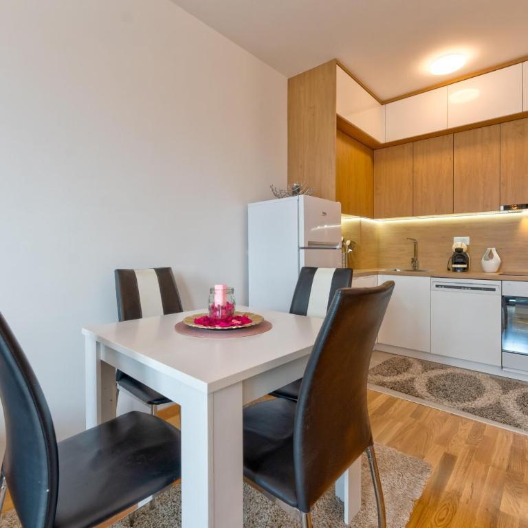 Vila Zlatibor SPA & Wellness - Cozy One-Bedroom Apartment - 8