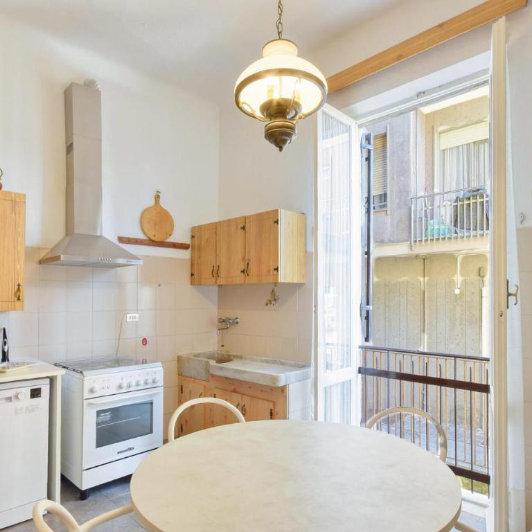 Amazing Apartment In Chiavari With Wifi - Appartamento con 2 Camere da Letto - 10