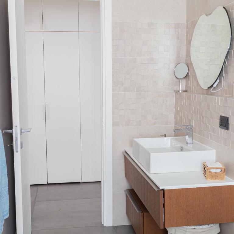 Luminoso Appartamento - Appartamento con 2 Camere da Letto - 11