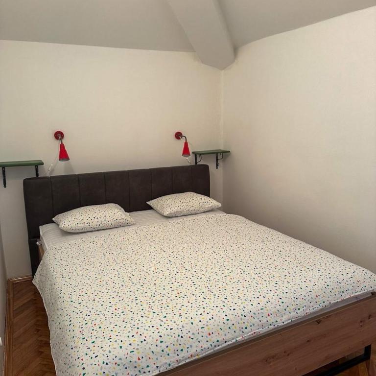 Apartment Lamer - Two-Bedroom Apartment with Terrace and Sea View - 10