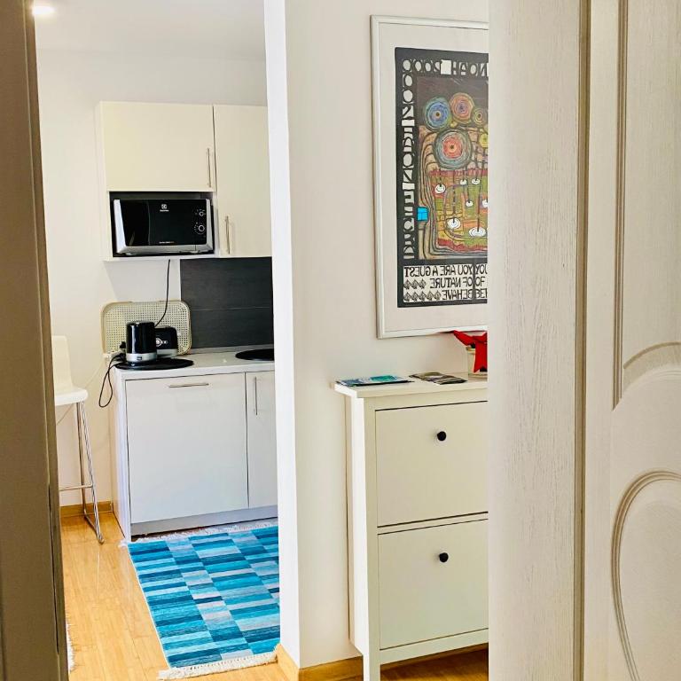 Moon Apartment Bihac - Three-Bedroom Apartment - 11