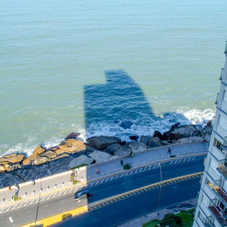 Vista Panorámica al Mar - Playa Chica - Apartamento de 2 dormitorios - 42