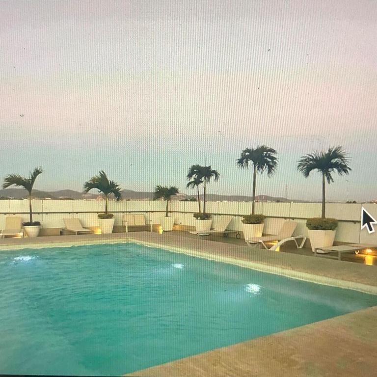 Torre Eme -Stunning bay view & balcony! - One-Bedroom Apartment - 31