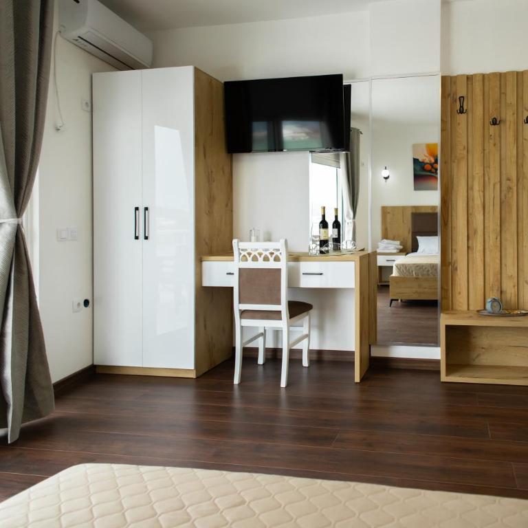 GAVIA Apartments - Ulcinj - Apartman sa 2 Spavaće Sobe, Balkonom i Pogledom na More - 8