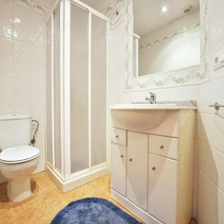 Apartment in Roses, 50 m from beach - Apartamento de 2 dormitorios - 10