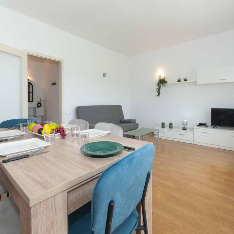 Apartment in Roses with Sea Views & Pool - Apartamento de 2 dormitorios - 3