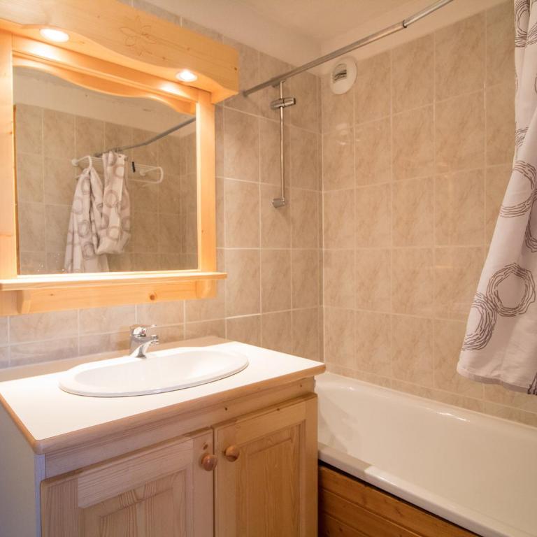 Appartement 6 pers à Aussois avec parking - Two-Bedroom Apartment - 8