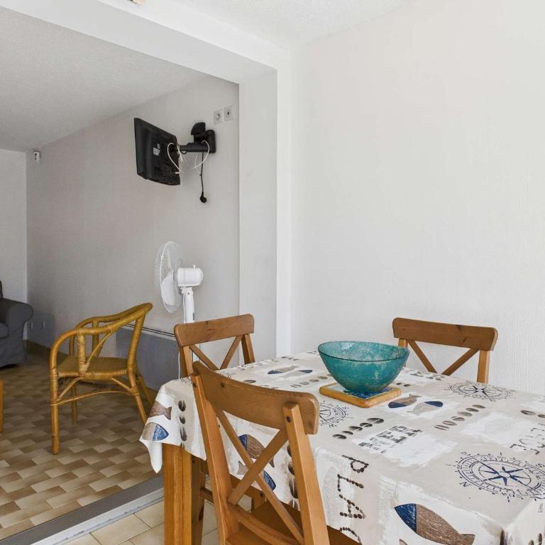 Appartement T3 RDC avec Terrasse et Climatisation - Apartment mit 2 Schlafzimmern - 8