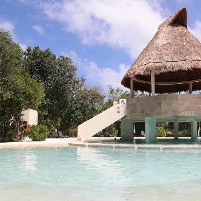 Beautiful house with a private pool - Five-Bedroom House - 6