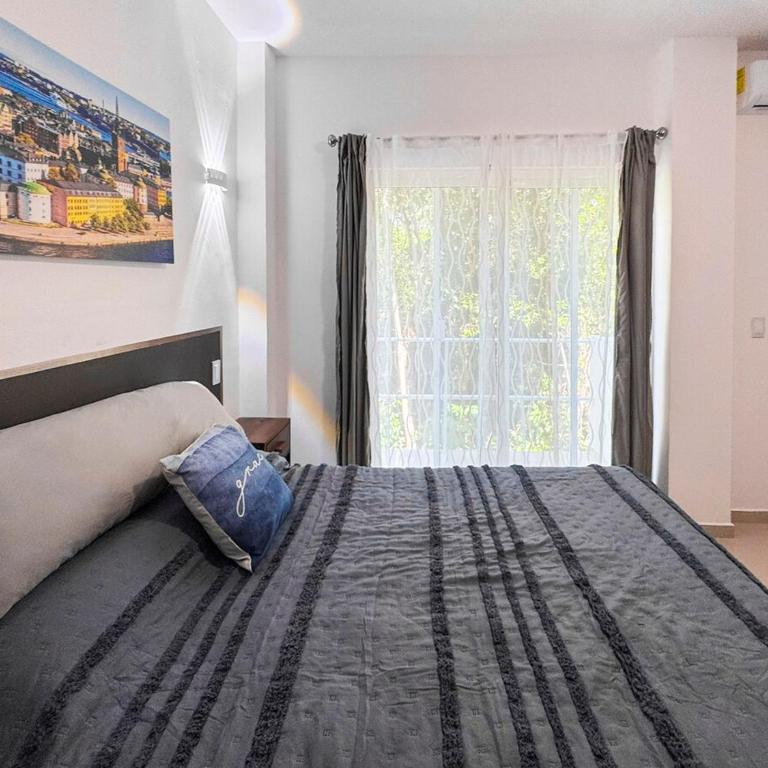 Beautiful house with a private pool - Five-Bedroom House - 71