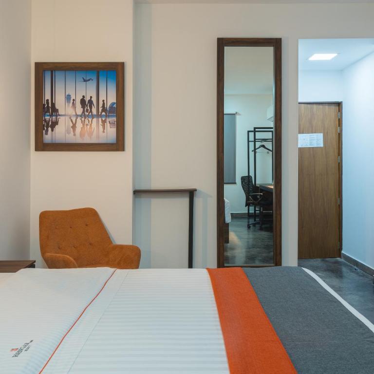 Hangar Select Aeropuerto Guadalajara - Standard King Room - 8