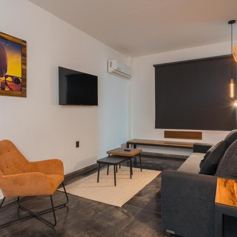 Hangar Select Aeropuerto Guadalajara - King Suite with Spa Bath - 13