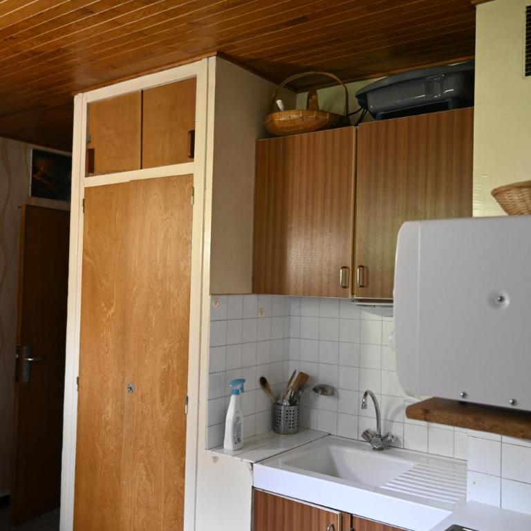 Residence Royale, Studio avec Terrasse au 6ème étage avec ascenseur - Studio - 12