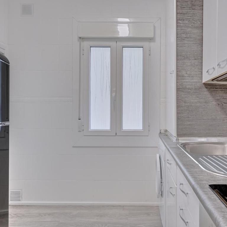 La esquina de Blas by Clabao - Three-Bedroom Apartment - 10
