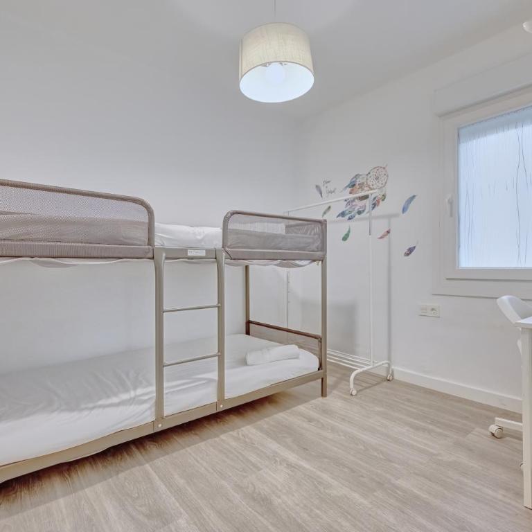 La esquina de Blas by Clabao - Three-Bedroom Apartment - 19