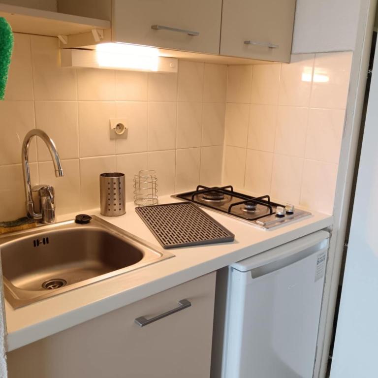 Prunelle studio piscine clim parking - Appartement 1 Chambre - 20