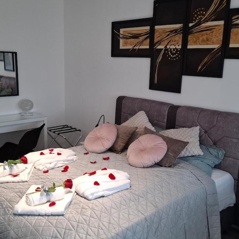 LUX Casa di Stefan - Two-Bedroom Apartment with Balcony and Terrace - 58