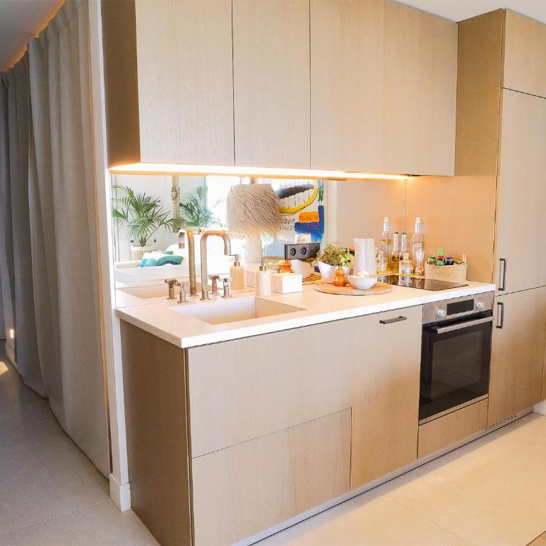 Beautiful apartment with panoramic sea view - One-Bedroom Apartment - 2