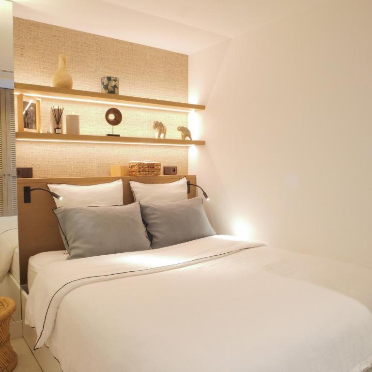 Beautiful apartment with panoramic sea view - One-Bedroom Apartment - 6