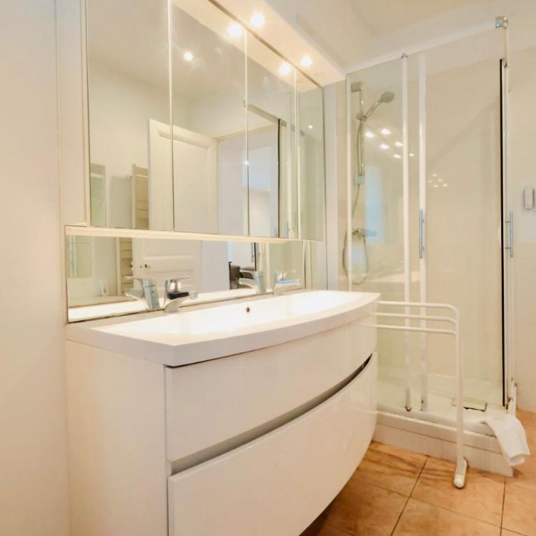 Les Muguets - Apt Standing 4 Prs - clim, parking - Appartement 2 Chambres - 30