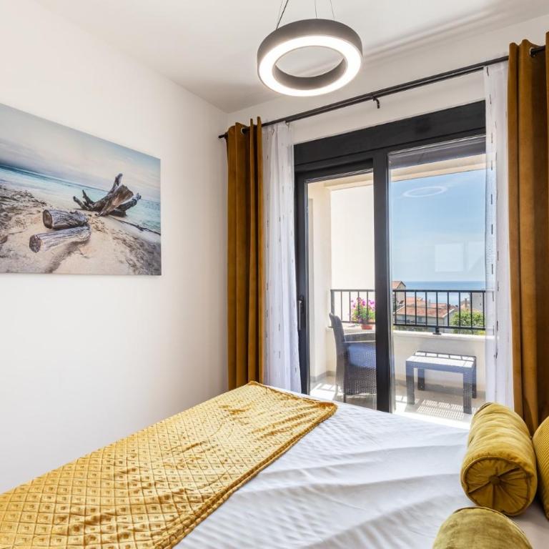 Apartment FORTUNELLA - One-Bedroom Apartment - 14
