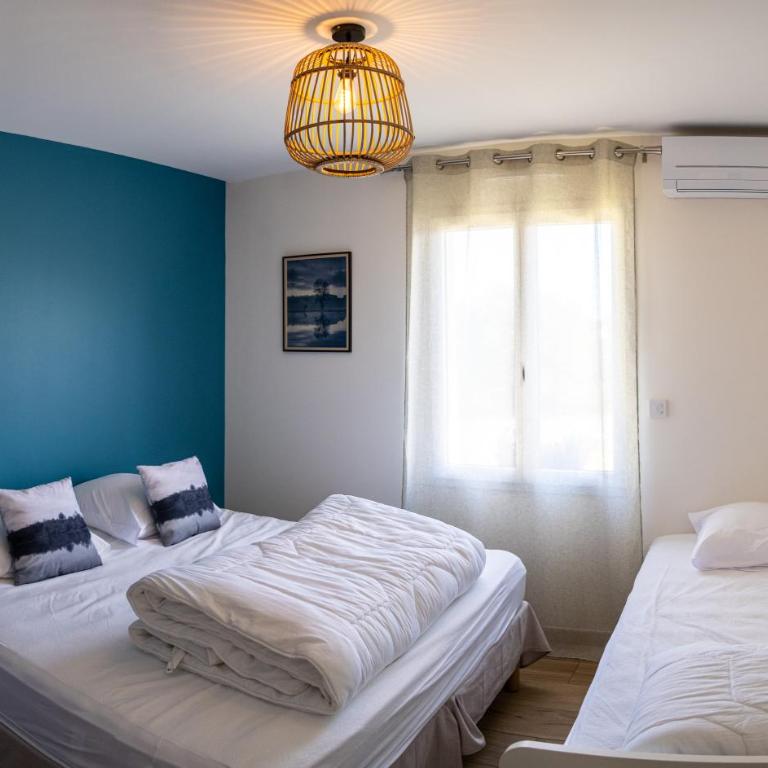 Gîte la Seigneurie -Piscine & SPA - Maison 4 Chambres - 12