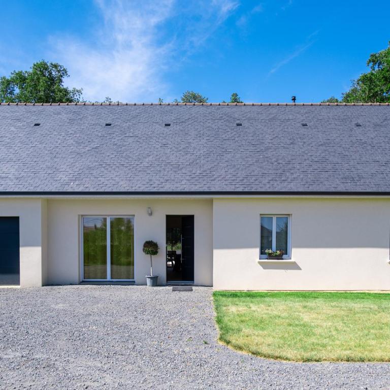 Gîte la Seigneurie -Piscine & SPA - Maison 4 Chambres - 22