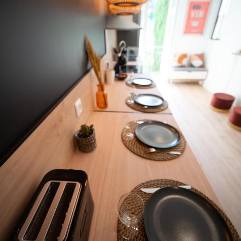 Appartement climatisé 2 chambres avec parking à 10min à pieds de la Gare St Charles - Apartment mit 2 Schlafzimmern - 10