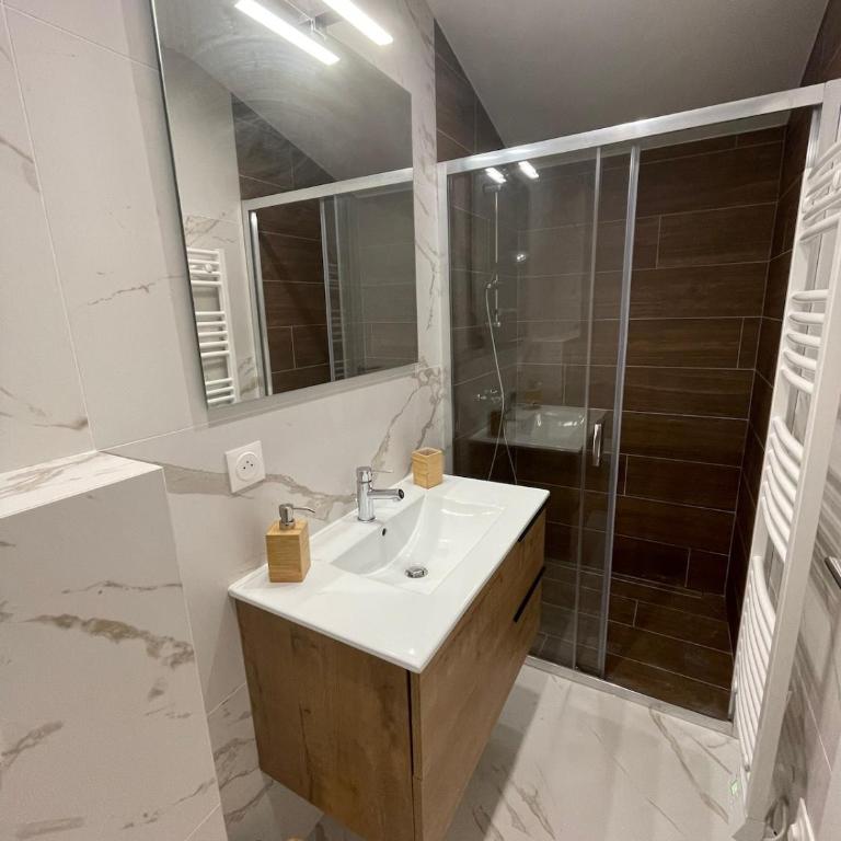 T2, Aéroport, CNPE, UFPI, RTE - Appartement 1 Chambre - 8
