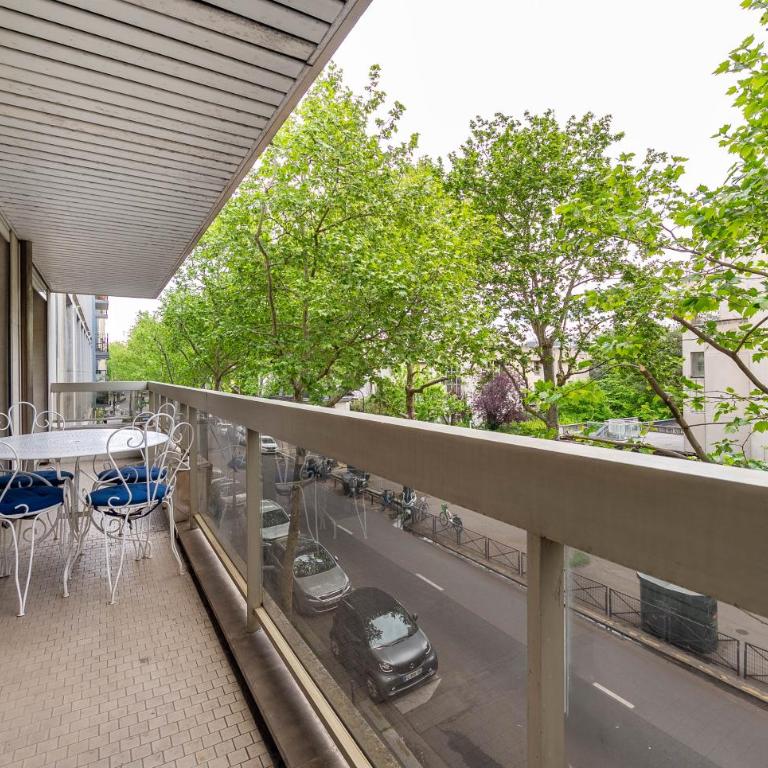 Garden in Paris l Eiffel Tower 20 min by metro - Apartamento de 2 dormitorios con vistas al jardín - 13