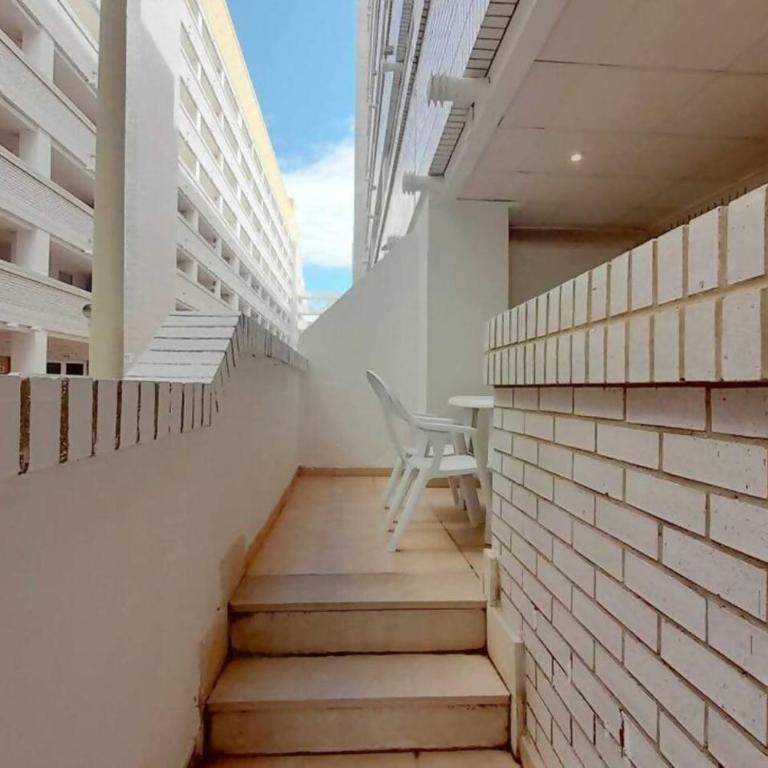 AYF CONFORTABLE BAJO DE DOS TERRAZAS TREBOL DOR - Apartamento - 20