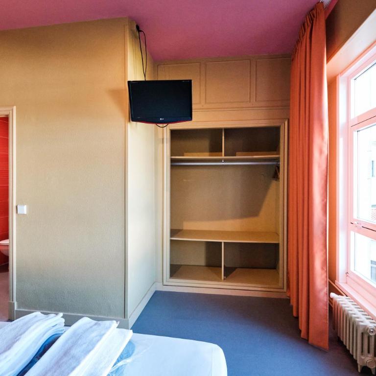 Loop INN Hostel Santiago de Compostela - Habitación Estándar - 1 cama grande - 3