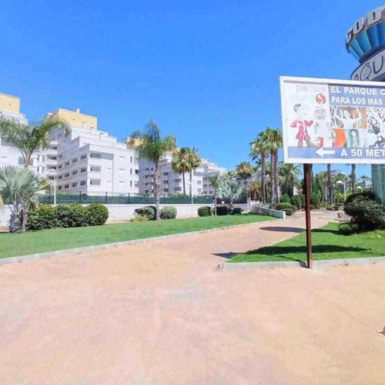 AYF CONFORTABLE BAJO DE DOS TERRAZAS TREBOL DOR - Apartamento - 50