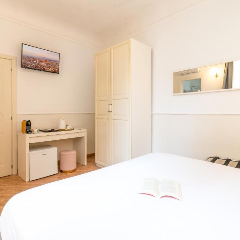 Residenza Conte di Cavour & Rooftop - dBe Hotels - Camera Matrimoniale Economy - 10