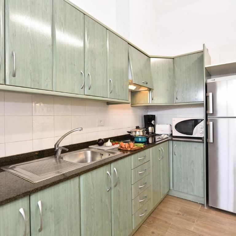 Melocotones 49 by Villagrancanaria - Two-Bedroom House - 9
