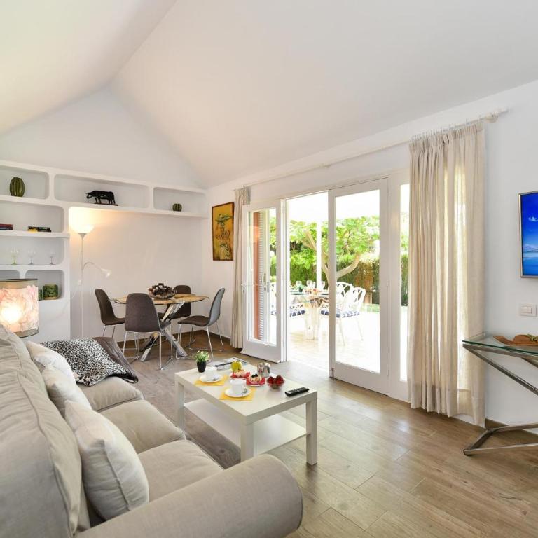 Melocotones 49 by Villagrancanaria - Two-Bedroom House - 5