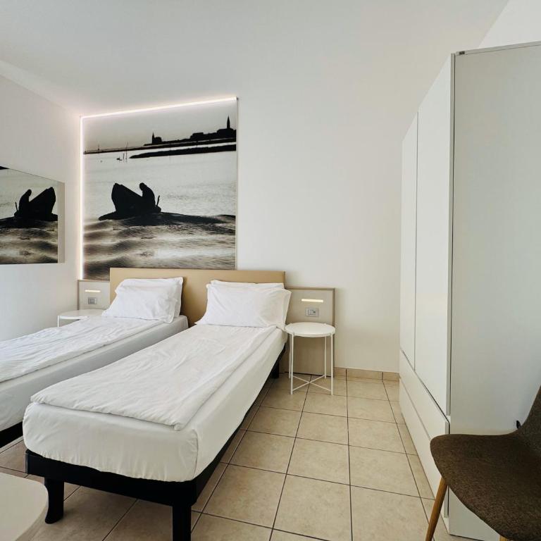 Hotel Lux - Suite Familiare con 2 Camere da Letto - 2