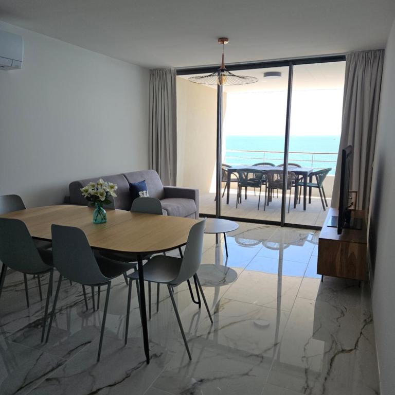 Chez Vicky, superbe appartement avec parking privé piscine et vue exceptionnelle - Appartamento con 2 Camere da Letto - 7