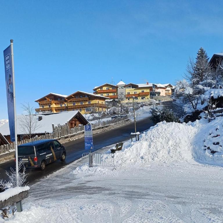 Alpendorf, Austria - Apartment mit 1 Schlafzimmer, Balkon und Bergblick - 5