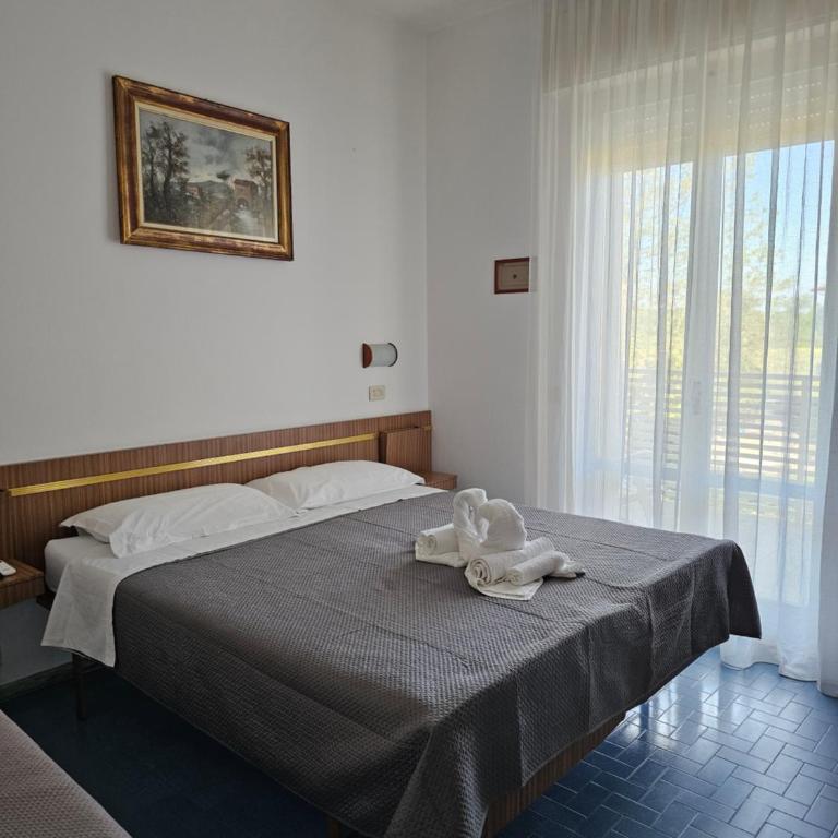 Hotel Sara*** Cesenatico - Camera Tripla Comfort - 2