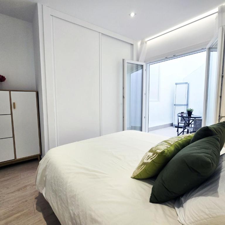 AA Guest - Biznaga Beach Center Eco Apartment - One-Bedroom Apartment - 13