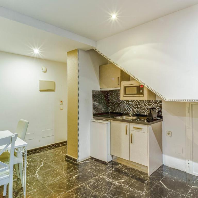 Costa Marbella Star Light - Estudio Familiar - 5