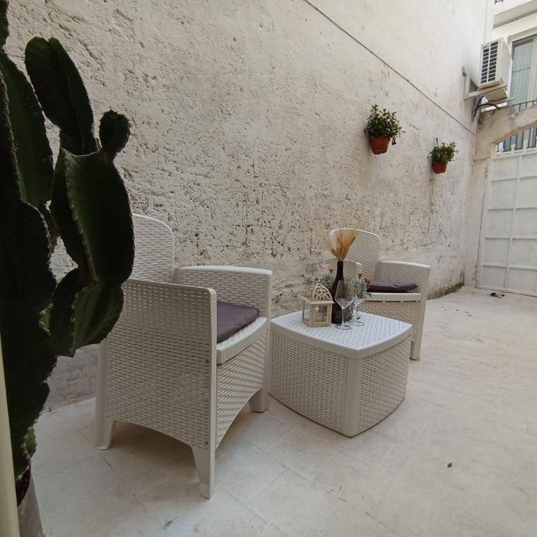 ARCHI BARBACANA - Appartamento con 2 Camere da Letto - 40