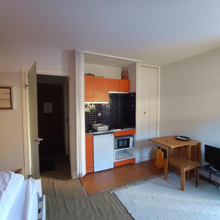 Mini studio avec parking à Montgenèvre - FR-1-445-154 - Studio - 1