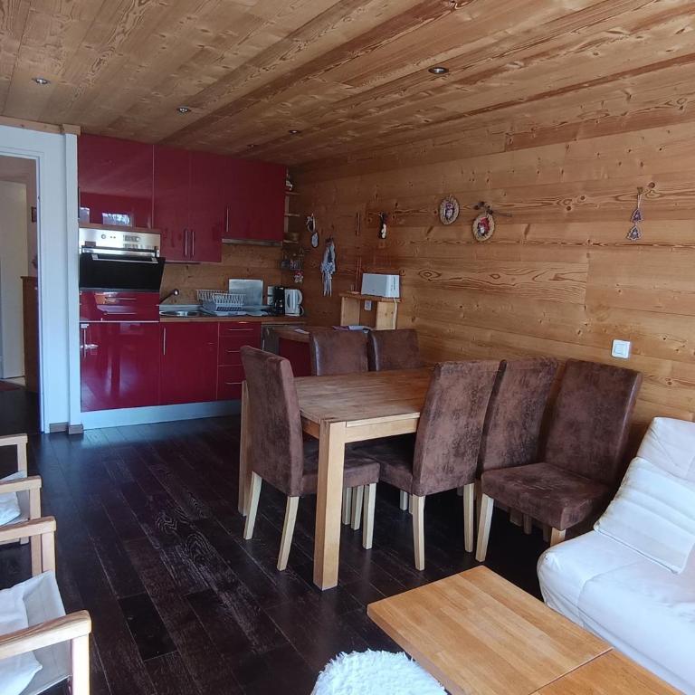 Appartement rénové style chalet, à deux pas des pistes - FR-1-445-162 - Appartement (6 Adultes) - 4