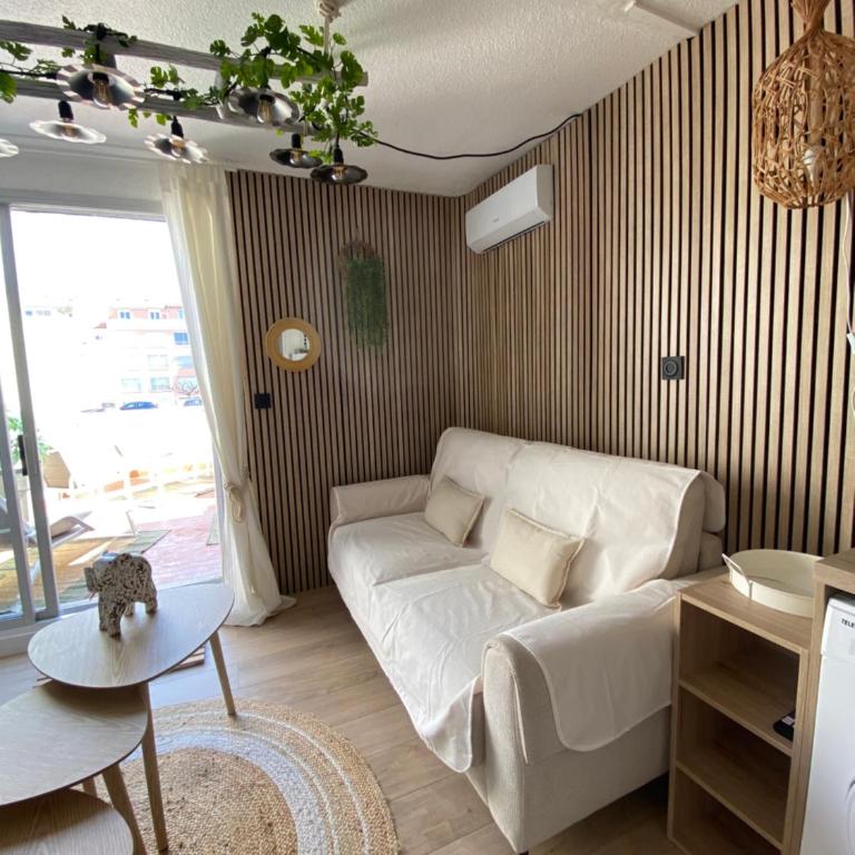 Studio entièrement rénové avec grande terrasse pour 4 personnes - Cap d'agde - Estudio Estándar - 6