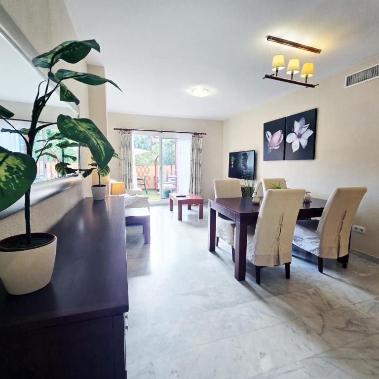 AA Guest - Reserva de Marbella Golf Course Eco - Two-Bedroom Apartment - 3