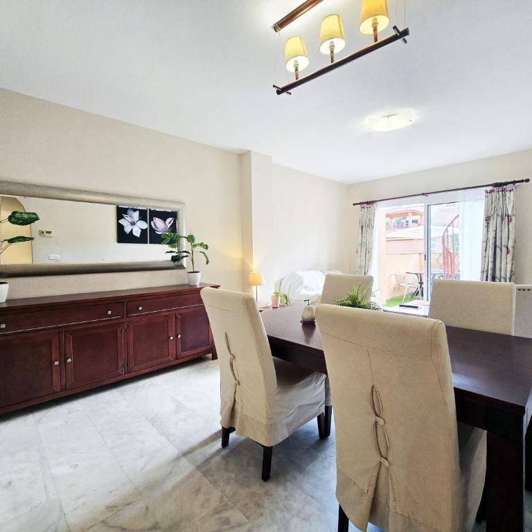AA Guest - Reserva de Marbella Golf Course Eco - Two-Bedroom Apartment - 4